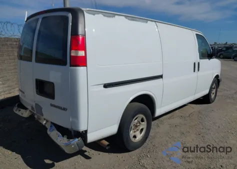 2005 Chevrolet Express z USA, uszkodzony, nr VIN 1GCFG15X951192053